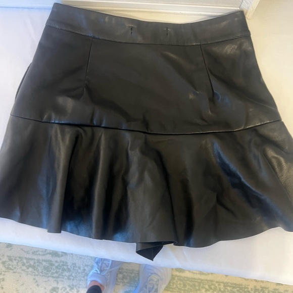 SJ style leather skort - Picture 4 of 4